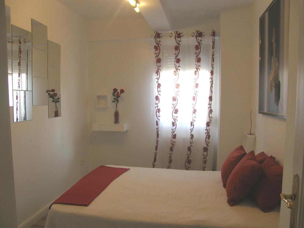 Atico Con Terraza En La Jota Apartment ซาราโกซา ภายนอก รูปภาพ