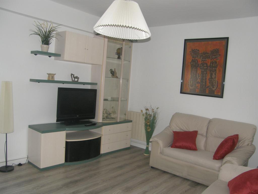 Atico Con Terraza En La Jota Apartment ซาราโกซา ภายนอก รูปภาพ